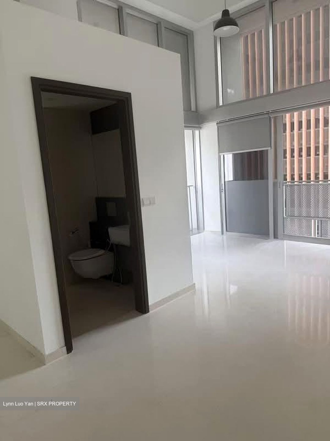 Eon Shenton (D2), Office #585397651